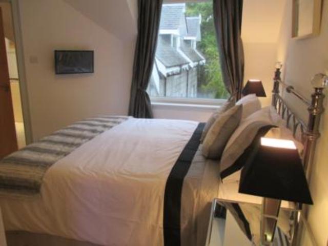  Image of 2 Bedroom Flat  To Rent at Queens Lane South, Aberdeen, AB15 at West End Aberdeen Aberdeen, AB15 4UZ