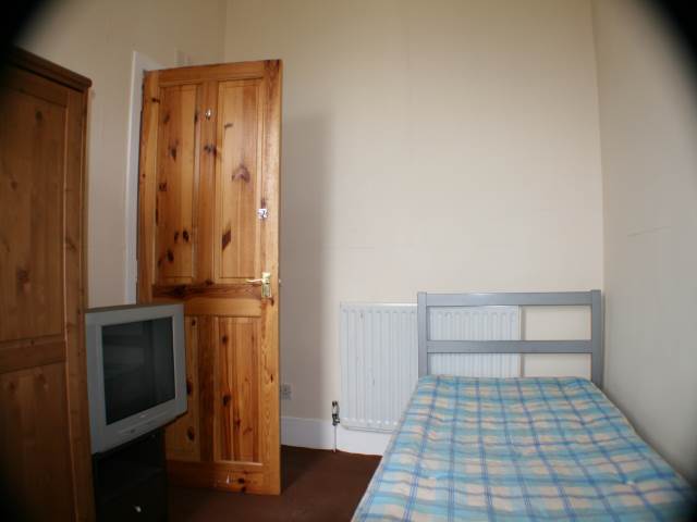  Image of 2 Bedroom Flat  To Rent at Walker Road, Aberdeen, AB11 at Torry Aberdeen Aberdeen, AB11 8BX