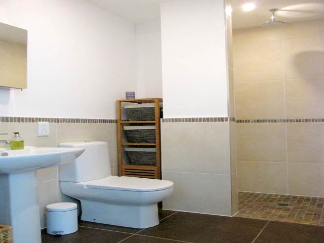  Image of 4 Bedroom Detached House  To Rent at Pitfodels Station Road, Cults, Aberdeen, AB15 at Cults Aberdeen Aberdeen, AB15 9PJ