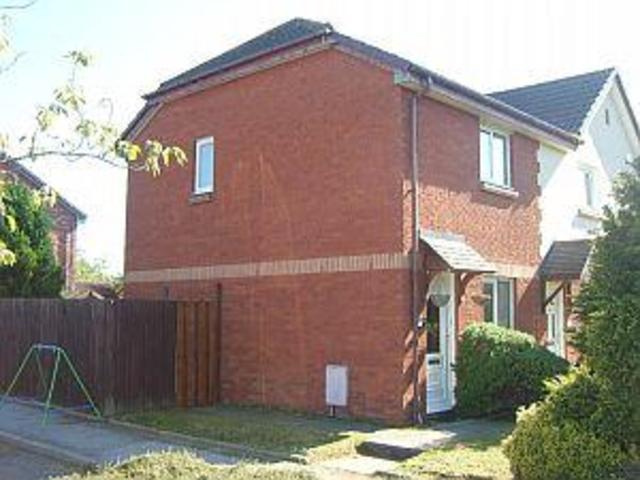  Image of 2 Bedroom Semi-Detached House  To Rent at Ashwood Circle, Bridge of Don, Aberdeen, AB22 at Bridge of Don Aberdeen Aberdeen, AB22 8XU
