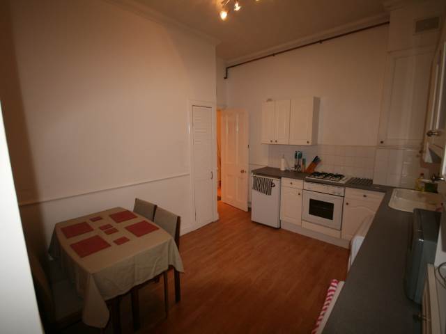  Image of 1 Bedroom Flat  To Rent at Great Western Place, Aberdeen, AB10 at West End Aberdeen Aberdeen, AB10 6QN