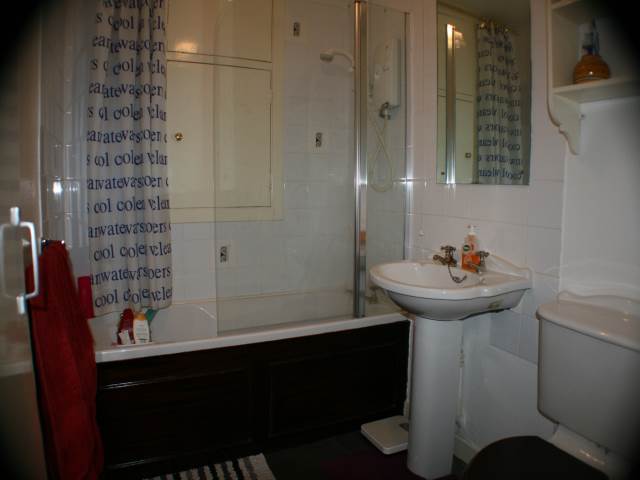  Image of 1 Bedroom Flat  To Rent at Great Western Place, Aberdeen, AB10 at West End Aberdeen Aberdeen, AB10 6QN