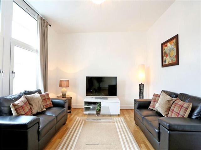  Image of 2 Bedroom Flat  To Rent at Bon Accord Street, Aberdeen, AB11 at City Centre Aberdeen Aberdeen, AB11 6EA