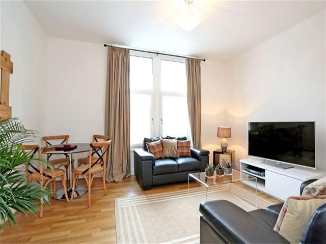  Image of 2 Bedroom Flat  To Rent at Bon Accord Street, Aberdeen, AB11 at City Centre Aberdeen Aberdeen, AB11 6EA