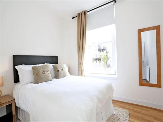  Image of 2 Bedroom Flat  To Rent at Bon Accord Street, Aberdeen, AB11 at City Centre Aberdeen Aberdeen, AB11 6EA