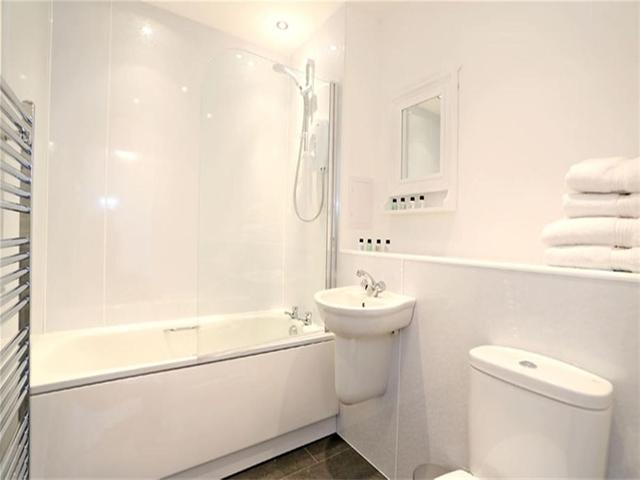  Image of 2 Bedroom Flat  To Rent at Bon Accord Street, Aberdeen, AB11 at City Centre Aberdeen Aberdeen, AB11 6EA