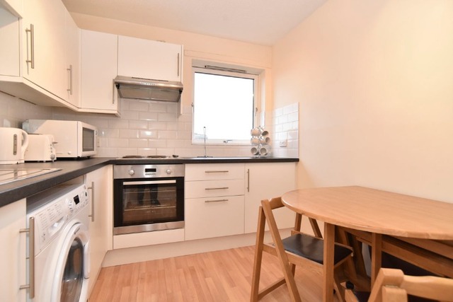  Image of 2 Bedroom Flat  To Rent at Castle Terrace, Aberdeen, AB11 at City Centre Aberdeen Aberdeen, AB11 5DZ