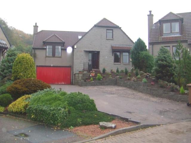  Image of 4 Bedroom Detached House  To Rent at Kingswood Crescent, Kingswells, Aberdeen, AB15 at Kingswells Aberdeen Aberdeen, AB15 8TE