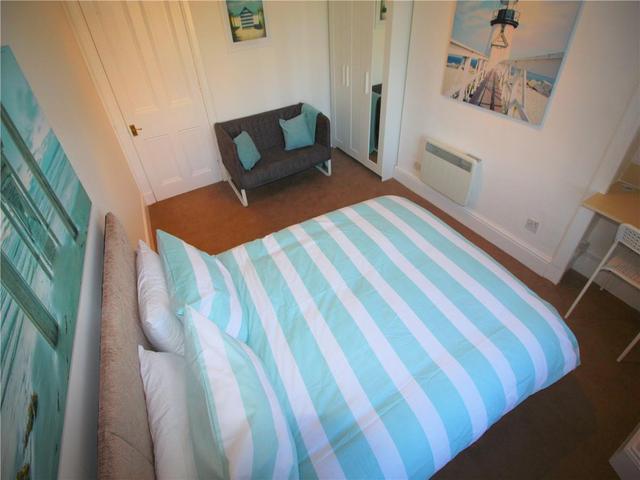 Image of 1 Bedroom Flat  To Rent at Powis Place, Aberdeen, AB25 at City Centre Aberdeen Aberdeen, AB25 3TS