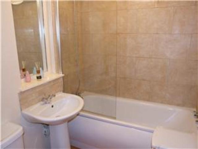  Image of 1 Bedroom Flat  To Rent at Ashgrove Road, Aberdeen, AB25 at City Centre Aberdeen Aberdeen, AB25 3AE