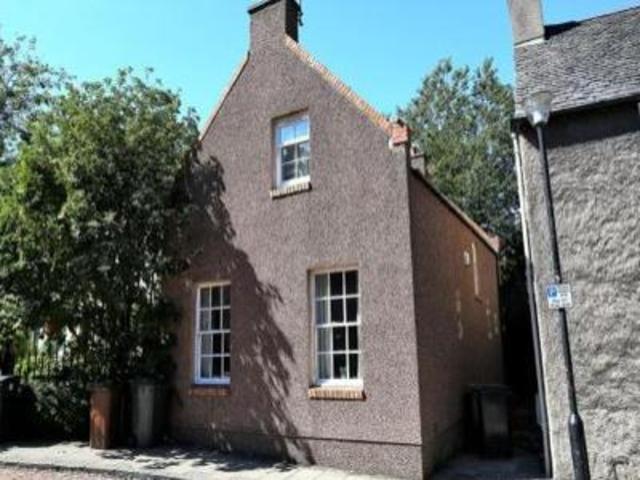  Image of 3 Bedroom Flat  To Rent at Don Street, Old Aberdeen, Aberdeen, AB24 at Aberdeen  Aberdeen, AB24 1UH