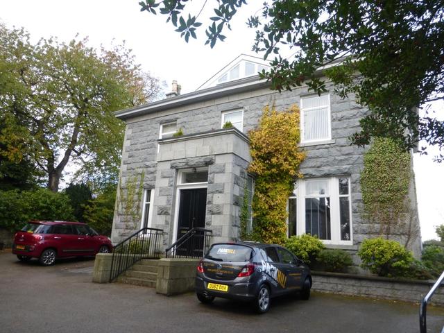  Image of 2 Bedroom Flat  To Rent at King's Gate, Aberdeen, AB15 at West End Aberdeen Aberdeen, AB15 4EJ