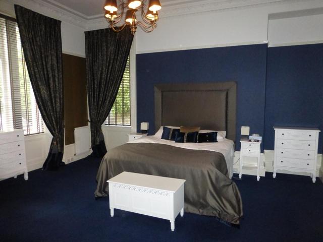  Image of 2 Bedroom Flat  To Rent at King's Gate, Aberdeen, AB15 at West End Aberdeen Aberdeen, AB15 4EJ