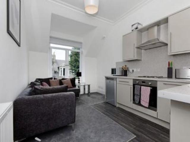  Image of 2 Bedroom Flat  To Rent at Sunnyside Road, Aberdeen, AB24 at Aberdeen  Aberdeen, AB24 3ND