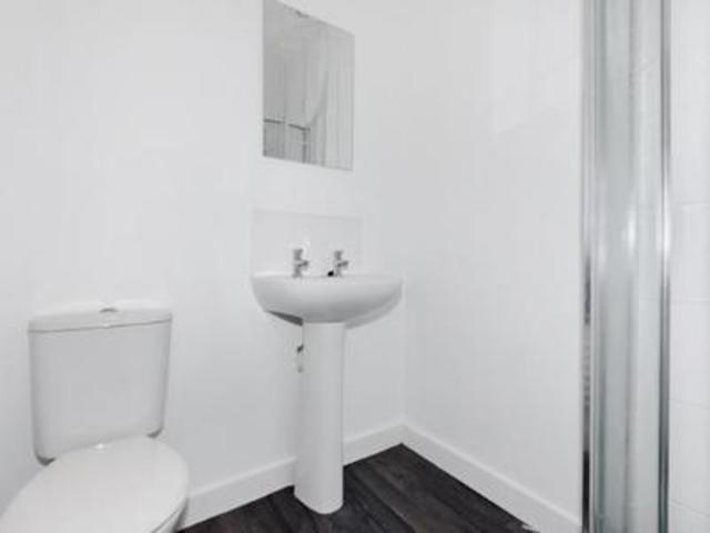  Image of 2 Bedroom Flat  To Rent at Sunnyside Road, Aberdeen, AB24 at Aberdeen  Aberdeen, AB24 3ND