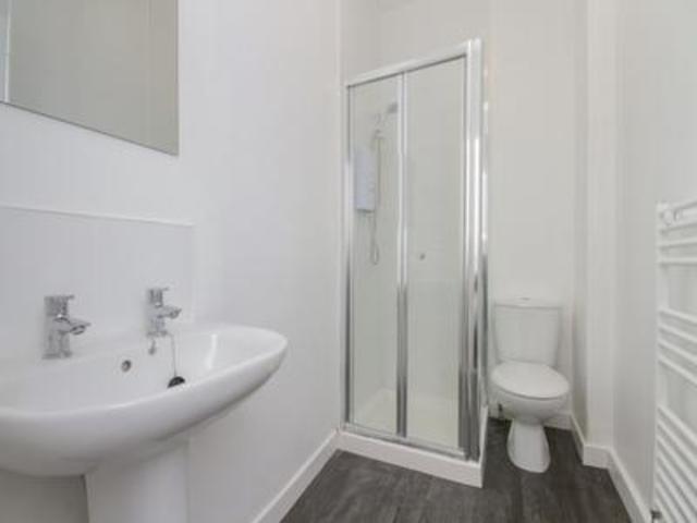  Image of 2 Bedroom Flat  To Rent at Urquhart Road, Aberdeen, AB24 at Aberdeen  Aberdeen, AB24 5LN