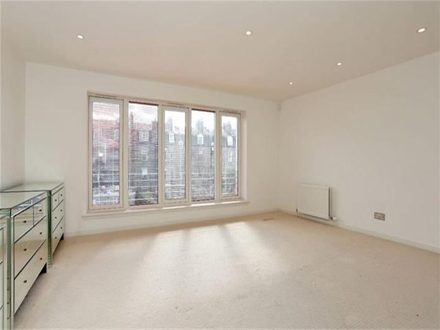  Image of 3 Bedroom Flat  To Rent at Dempsey Court, Queens Lane North, Aberdeen, AB15 at West End Aberdeen Aberdeen, AB15 4DY