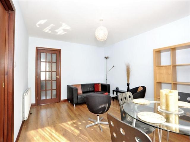 Image of 2 Bedroom Flat  To Rent at Strawberry Bank Parade, Aberdeen, AB11 at City Centre Aberdeen Aberdeen, AB11 6UT