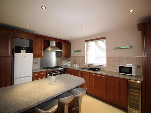  Image of 2 Bedroom Flat  To Rent at Mary Elmslie Court, King Street, Aberdeen, AB24 at City Centre Aberdeen Aberdeen, AB24 5BS