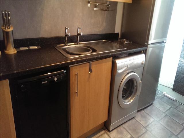  Image of 1 Bedroom Flat  To Rent at Ashvale Place, Aberdeen, AB10 at City Centre Aberdeen Aberdeen, AB10 6QA