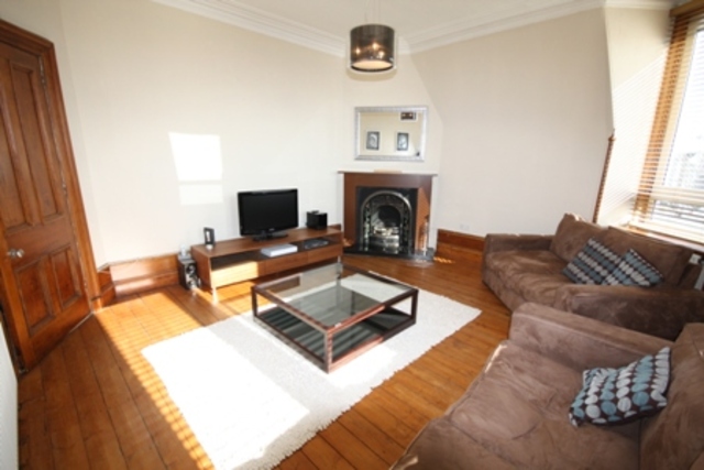  Image of 1 Bedroom Flat  To Rent at Great Western Road, Aberdeen, AB10 at West End Aberdeen Aberdeen, AB10 6QF