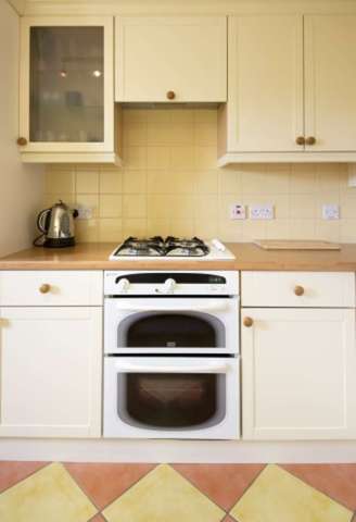  Image of 2 Bedroom Flat  For Sale at Riverside Drive, Aberdeen, AB11 at Riverside Drive  Aberdeen, AB11 7DG