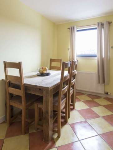  Image of 2 Bedroom Flat  For Sale at Riverside Drive, Aberdeen, AB11 at Riverside Drive  Aberdeen, AB11 7DG