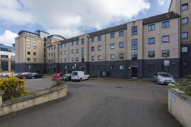  Image of 2 Bedroom Flat  For Sale at Riverside Drive, Aberdeen, AB11 at Riverside Drive  Aberdeen, AB11 7DG