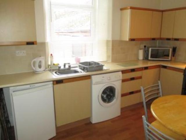  Image of 1 Bedroom Flat  To Rent at Thomson Street, Aberdeen, AB25 at Rosemount Aberdeen Aberdeen, AB25 2QP