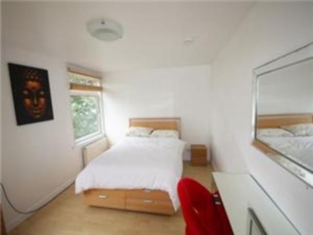  Image of 5 Bedroom Semi-Detached House  To Rent at Holburn Street, Aberdeen, AB10 at Garthdee Aberdeen Aberdeen, AB10 7LL