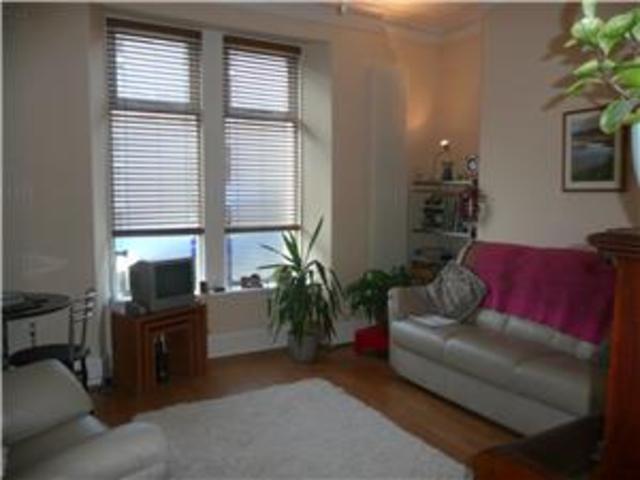  Image of 1 Bedroom Flat  To Rent at Wallfield Place, Aberdeen, AB25 at Rosemount Aberdeen Aberdeen, AB25 2JR