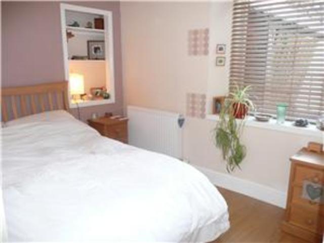  Image of 1 Bedroom Flat  To Rent at Wallfield Place, Aberdeen, AB25 at Rosemount Aberdeen Aberdeen, AB25 2JR