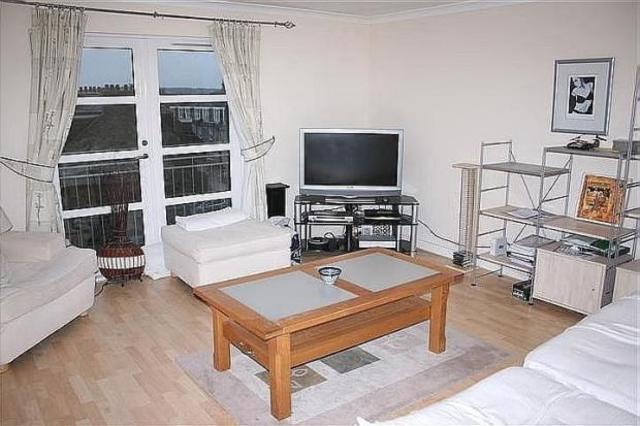  Image of 2 Bedroom Flat  To Rent at Dee Street, Aberdeen, AB11 at City Centre Aberdeen Aberdeen, AB11 6AW