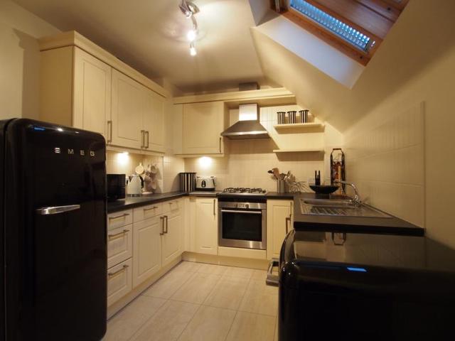  Image of 2 Bedroom Flat  To Rent at King's Gate, Aberdeen, AB15 at West End Aberdeen Aberdeen, AB15 4EL