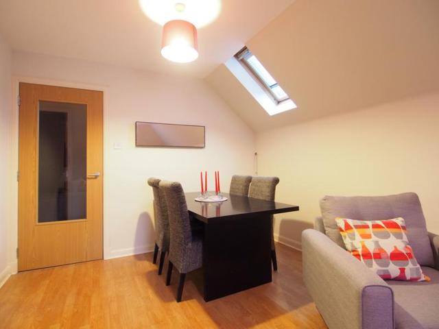  Image of 2 Bedroom Flat  To Rent at King's Gate, Aberdeen, AB15 at West End Aberdeen Aberdeen, AB15 4EL