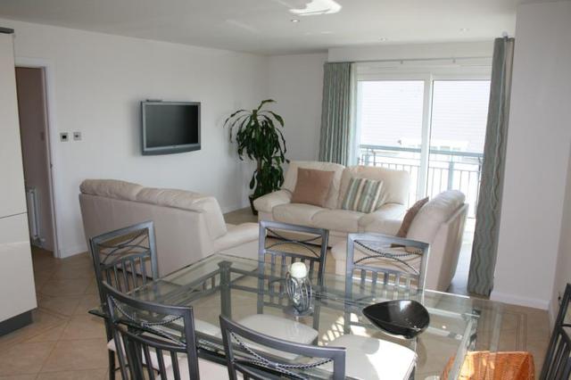  Image of 3 Bedroom Flat  To Rent at Rubislaw Square, Aberdeen, AB15 at West End Aberdeen Aberdeen, AB15 4DG