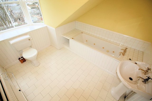  Image of 4 Bedroom Town House  To Rent at Devanha Terrace, Aberdeen, AB11 at Ferryhill Aberdeen Aberdeen, AB11 7TW