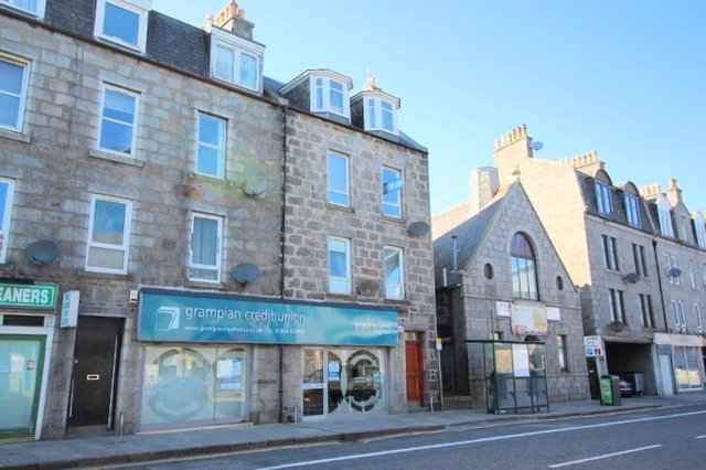  Image of 2 Bedroom Flat  To Rent at Holburn Street, Aberdeen, AB10 at Holburn Aberdeen Aberdeen, AB10 6DB