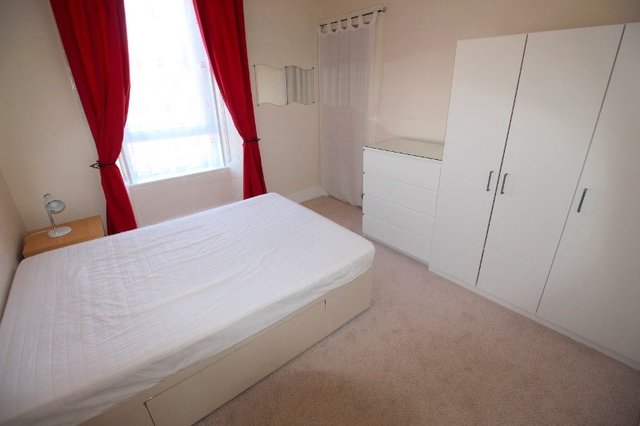  Image of 2 Bedroom Flat  To Rent at Holburn Street, Aberdeen, AB10 at Holburn Aberdeen Aberdeen, AB10 6DB
