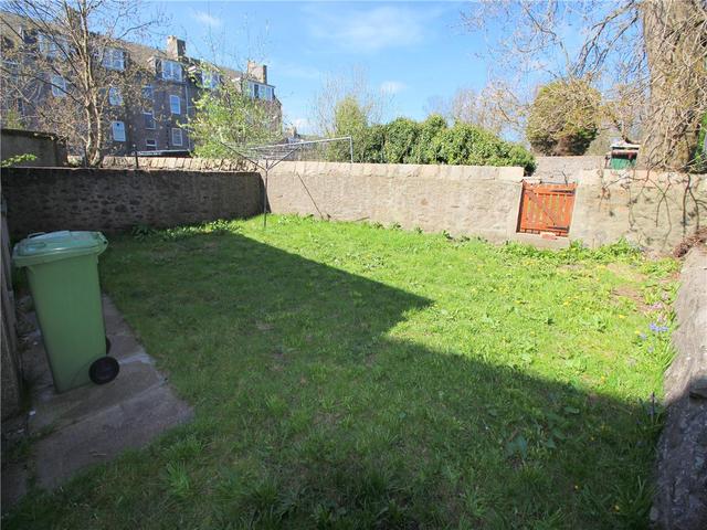  Image of 2 Bedroom Flat  To Rent at Holburn Street, Aberdeen, AB10 at Holburn Aberdeen Aberdeen, AB10 6DB