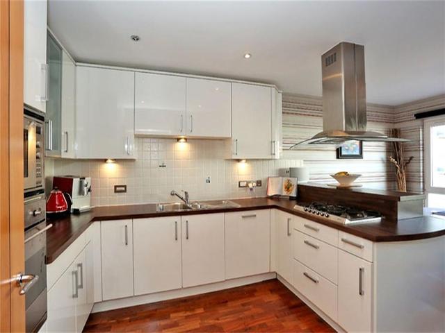  Image of 4 Bedroom Detached House  To Rent at Rubislaw View, Aberdeen, AB15 at West End Aberdeen Aberdeen, AB15 4DD