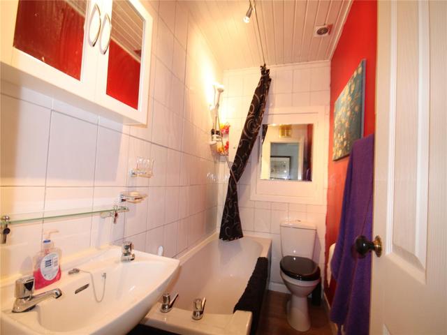  Image of 1 Bedroom Flat  To Rent at Thistle Place, Aberdeen, AB10 at City Centre Aberdeen Aberdeen, AB10 1UZ