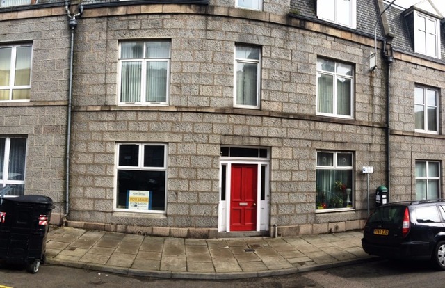  Image of 1 Bedroom Flat  To Rent at Wallfield Place, Aberdeen, AB25 at Rosemount Aberdeen Aberdeen, AB25 2JQ