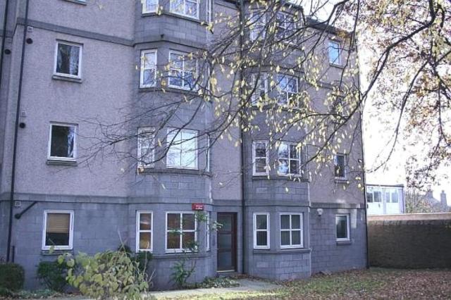  Image of 2 Bedroom Flat  To Rent at Holburn Street, Aberdeen, AB10 at Holburn Aberdeen Aberdeen, AB10 7LH