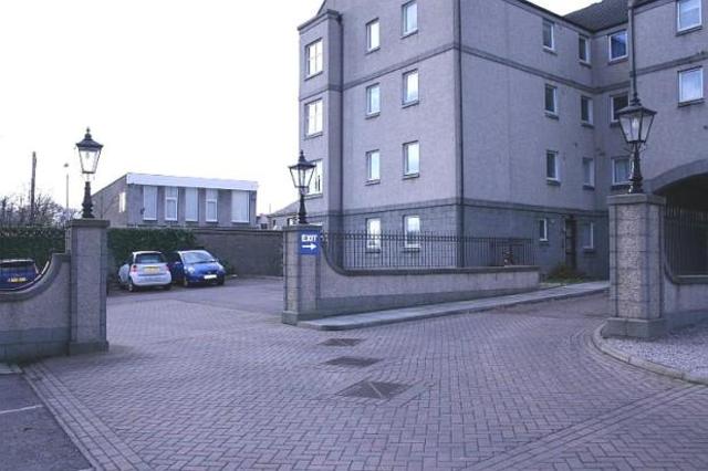  Image of 2 Bedroom Flat  To Rent at Holburn Street, Aberdeen, AB10 at Holburn Aberdeen Aberdeen, AB10 7LH