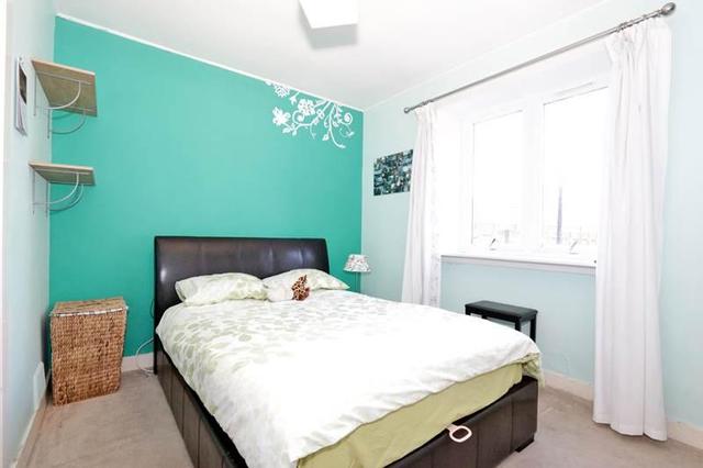  Image of 3 Bedroom Flat  To Rent at North Anderson Drive, Aberdeen, AB16 at Aberdeen, AB16 7GB