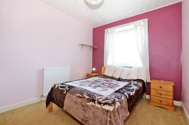  Image of 3 Bedroom Flat  To Rent at North Anderson Drive, Aberdeen, AB16 at Aberdeen, AB16 7GB