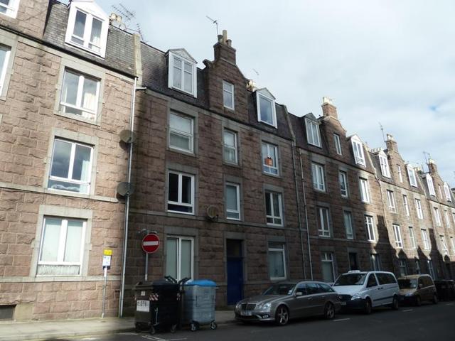  Image of 1 Bedroom Flat  To Rent at Raeburn Place, Aberdeen, AB25 at Rosemount Aberdeen Aberdeen, AB25 1PP