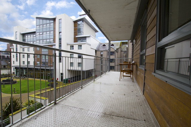  Image of 2 Bedroom Flat  To Rent at Charlotte Street, Aberdeen, AB25 at City Centre Aberdeen Aberdeen, AB25 1LR
