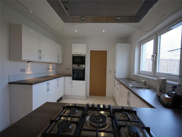  Image of 4 Bedroom Semi-Detached House  To Rent at Hilton Avenue, Aberdeen, AB24 at Hilton Aberdeen Aberdeen, AB24 4RE